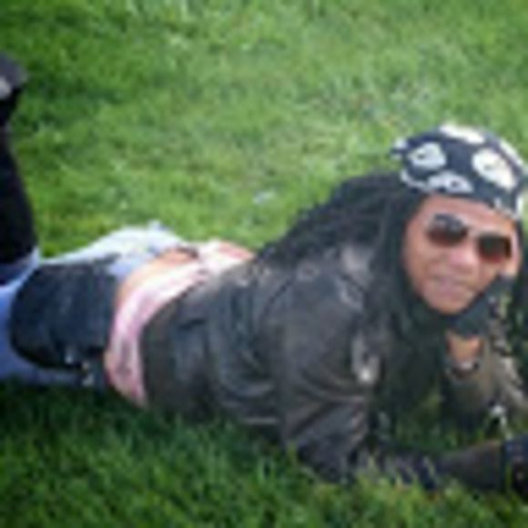 Donna alexis Bremner - Poshmark Profile Picture of Donna alexis Bremner (@d_bremner) on Poshmark