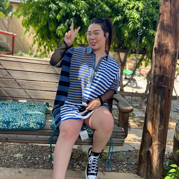 Profile Picture of Kacee Edwards (@kaceeedwards53) on Poshmark