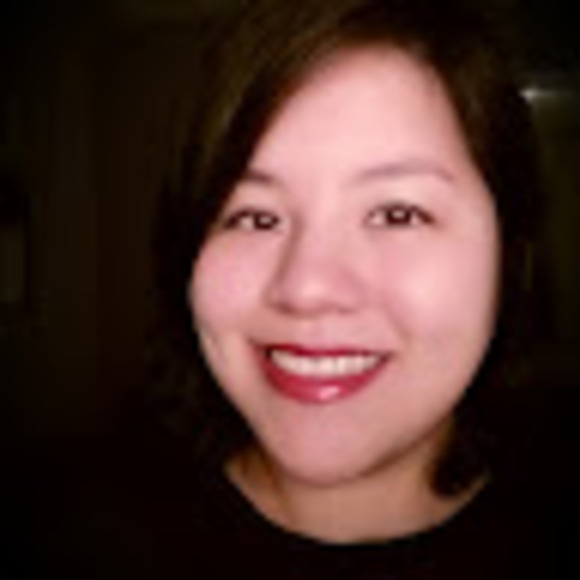 Profile Picture of Amy Hsieh wu (@littledoo14) on Poshmark