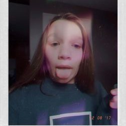 Profile Picture of Tess Carlson (@tessy_bear12) on Twitter
