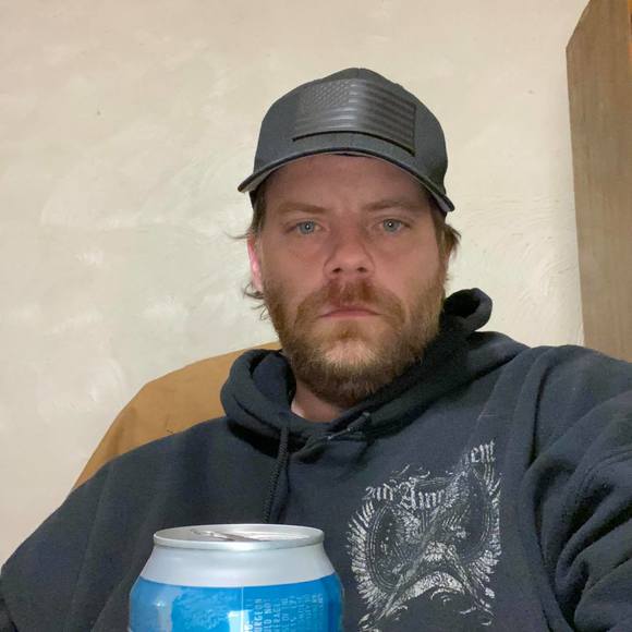 Profile Picture of Brian Brown (@masterchef06107) on Poshmark