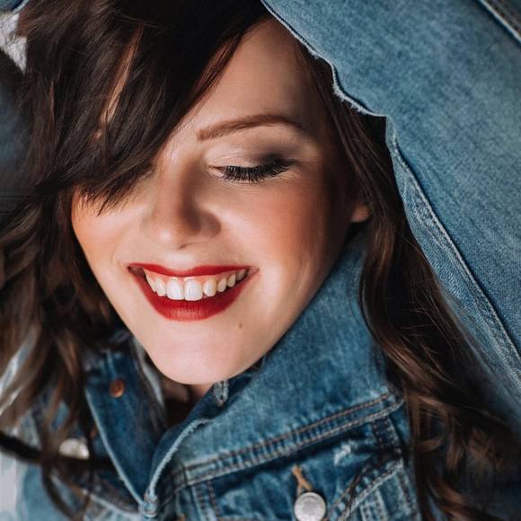 Profile Picture of Allison Fanning (@allisonfanning) on Poshmark