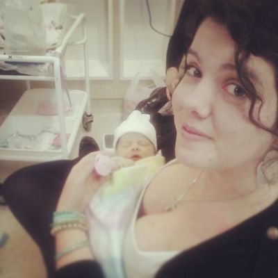 Profile Picture of Caitlin Mcfarlane (@kidnmetwo1) on Twitter