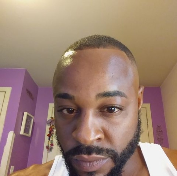 Profile Picture of Alonzo Hawkins (@alonzohawkins) on Poshmark