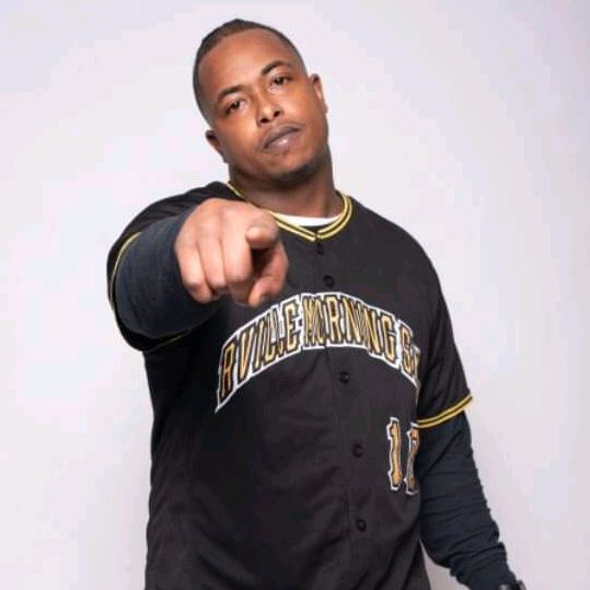 Profile Picture of Kevin Dewayne Temple (@kev_the_comedian) on Tiktok