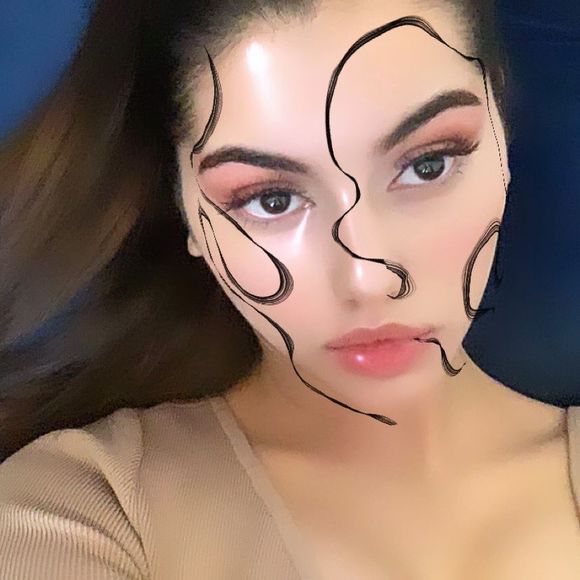 Profile Picture of Alexandra Dumitrana (@adumitrana) on Poshmark