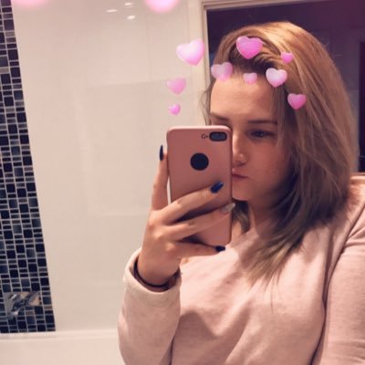 Profile Picture of Louise Sheehan (@Louisesheehan19) on Twitter