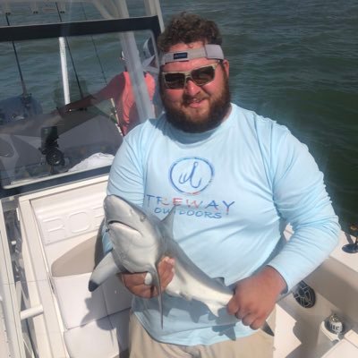 Profile Picture of Andrew Kort (@akort75) on Twitter