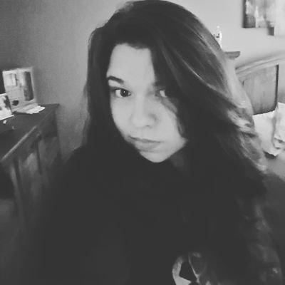 Profile Picture of Miranda Bordelon (@saltycaptain27) on Twitter