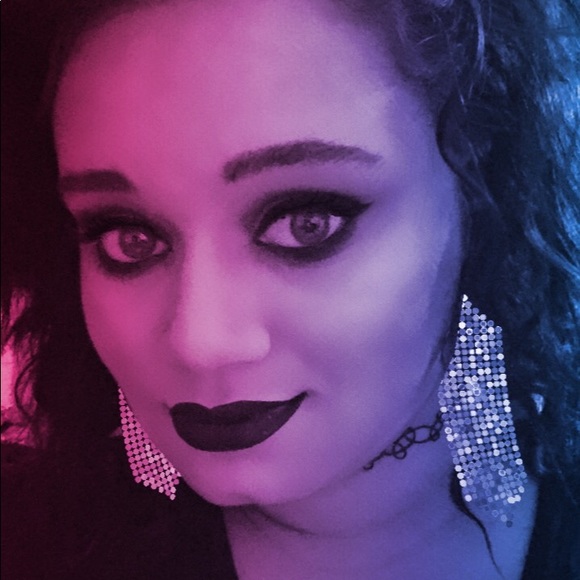 Profile Picture of Alexis Stimpson (@klockwrk96) on Poshmark