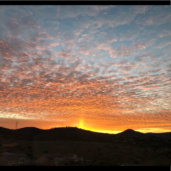 Profile Picture of Megan Sistek (@skiseasons) on Poshmark