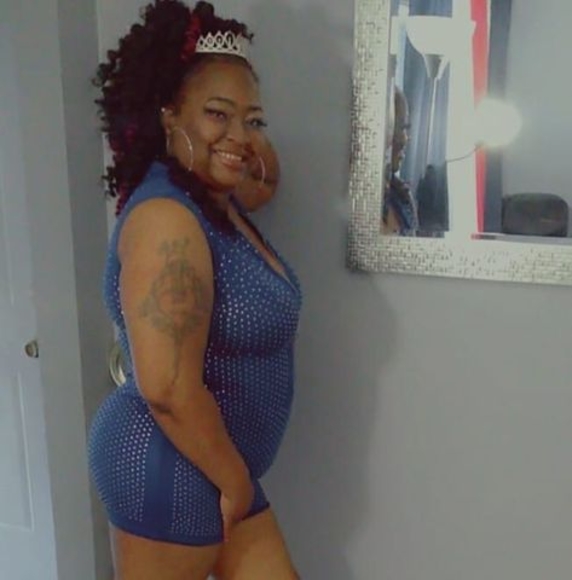 Profile Picture of Keneisha Kerns (@kernskeneisha) on Poshmark