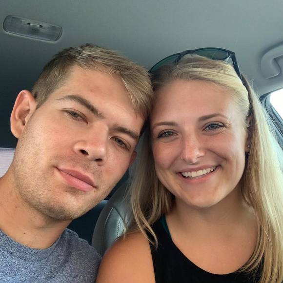 Profile Picture of Caroline Beuligmann (@cbeuligmann) on Poshmark