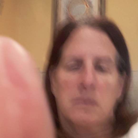 Profile Picture of Leah Diamond (@leahap99) on Poshmark