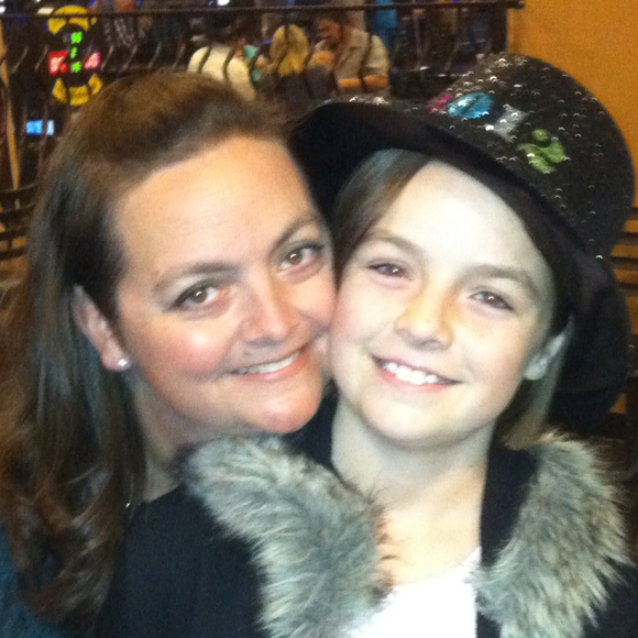 Profile Picture of Kim Heil (@kimmyheil) on Poshmark