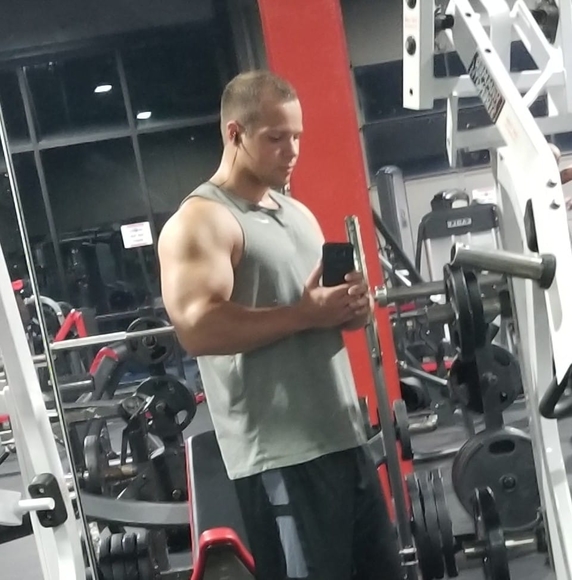 Profile Picture of Chad Tuggle (@mrpeaks) on Poshmark