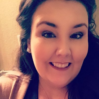 Profile Picture of Amanda Elmore 💕💍 (@amandatravis) on Twitter