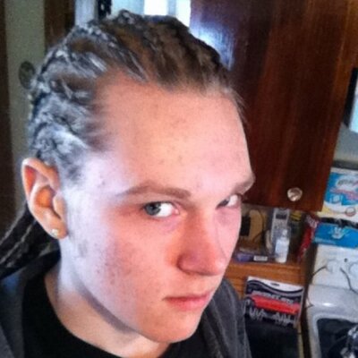 Profile Picture of Derrick Whitehead (@Shadow_Wolf42) on Twitter