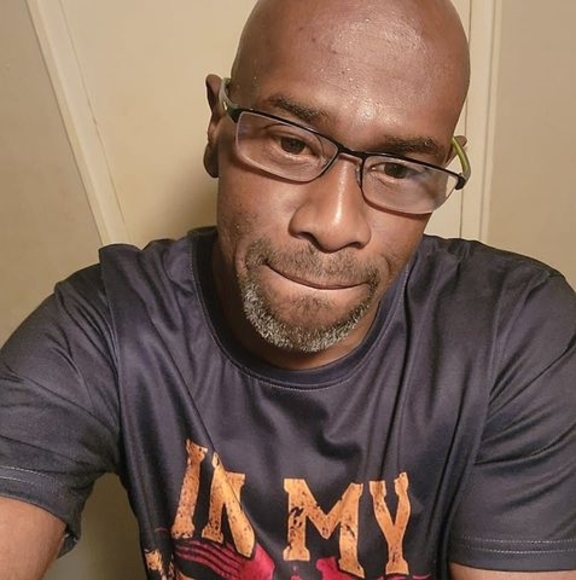 Profile Picture of Raphael Francois (@winterteddyy) on Poshmark