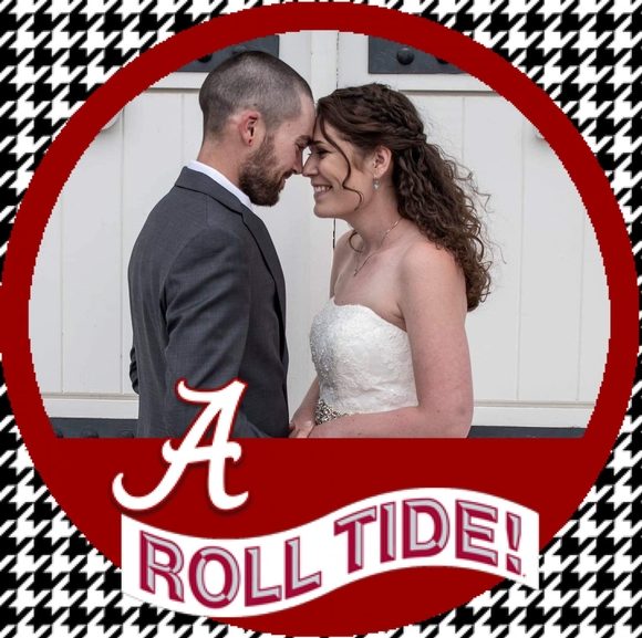 Profile Picture of Jordan Constantine (@jordanlovett3) on Poshmark