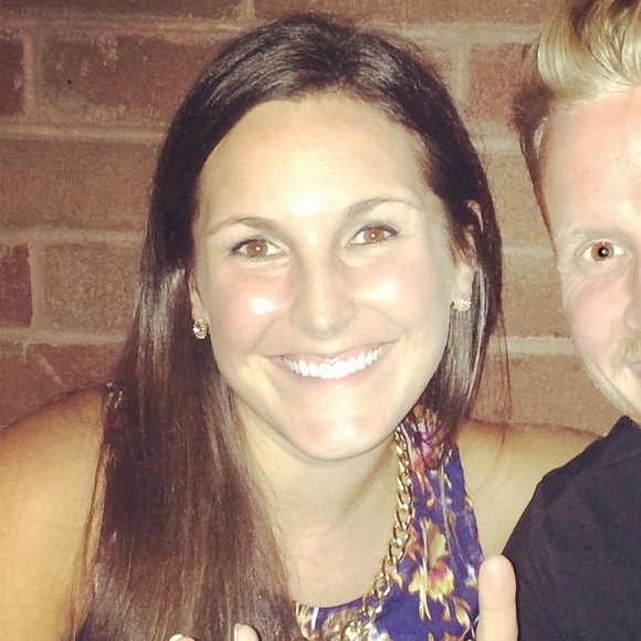 Profile Picture of Lauren Cassimatis (@lhcass) on Poshmark