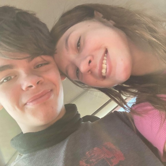 Profile Picture of Haley Bates (@batesrose402) on Poshmark