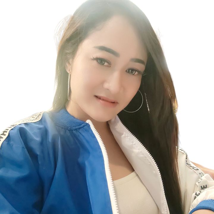 Profile Picture of Ema Amanda (@amanda.ea87) on Tiktok
