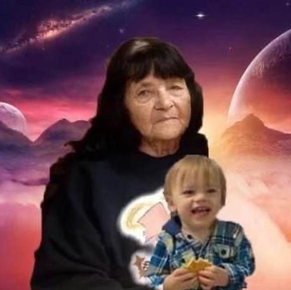 Kathy Radcliff - Poshmark Profile Picture of Kathy Radcliff (@kradcliff047) on Poshmark