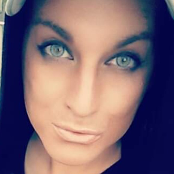 Profile Picture of Tiffany Hackbert (@hevinlyangel) on Poshmark