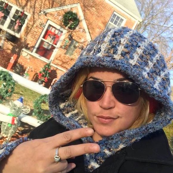 Profile Picture of Unique Yary (@yary45) on Poshmark