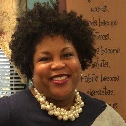 Profile Picture of Krista Holland (@CurlyCoilyGirly) on Twitter