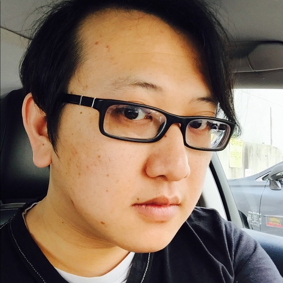 Profile Picture of Mikey Kwok (@wenjin724) on Poshmark