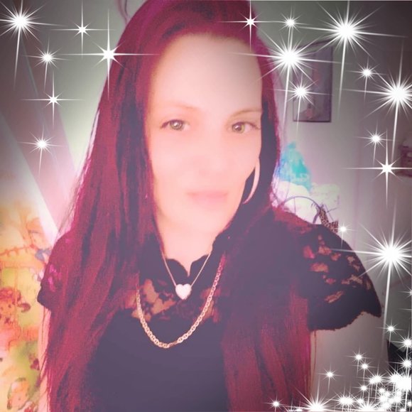 Profile Picture of Daryllee Adonis (@hiszqueen2011) on Poshmark