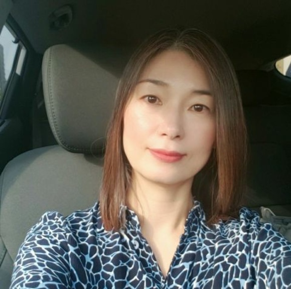 Profile Picture of Jinwon Seo (@tojinwon) on Poshmark