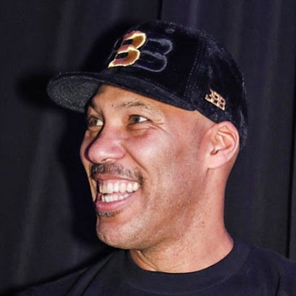 Profile Picture of Damon Brunty (@damonbrunty) on Poshmark