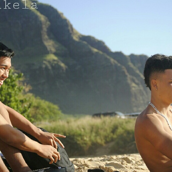 Profile Picture of Devon Balinbin (@devon707) on Poshmark