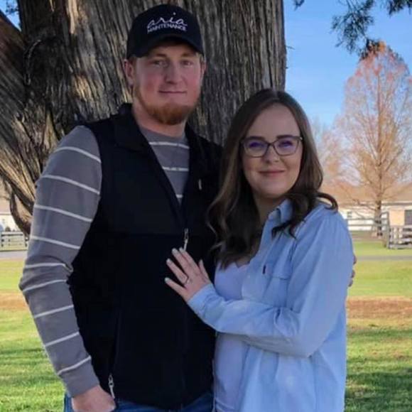 Profile Picture of Aj Thompson (@ajthompson2592) on Poshmark