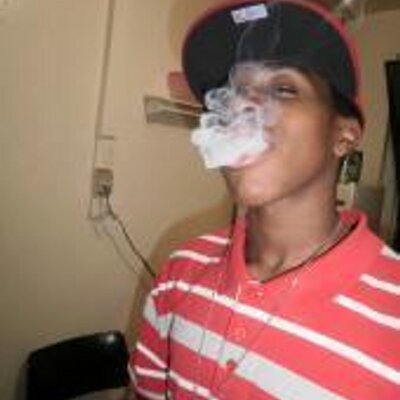 Profile Picture of Preston Simmons (@troubledagoon) on Twitter