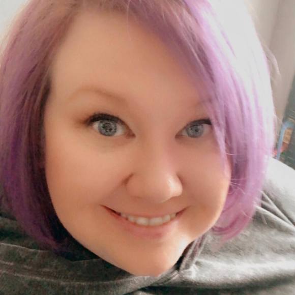 Profile Picture of Jen Zappulla (@jenzappulla) on Poshmark