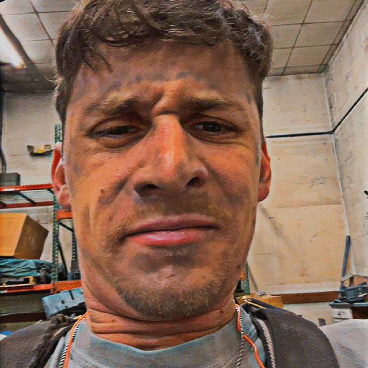 Profile Picture of Devin Reaves (@devinreaves) on Tiktok