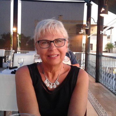 Profile Picture of Joanne Webber (@JoanneWebber8) on Twitter