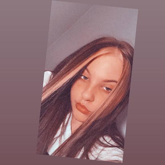 Profile Picture of Hailey Waters (@ovohailey) on Poshmark