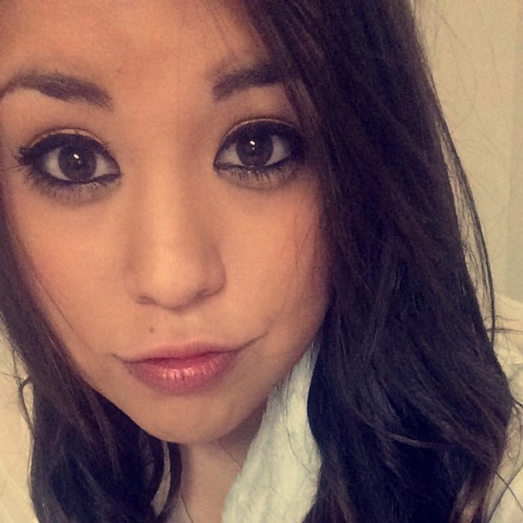 Camila Calabria - Poshmark Profile Picture of Camila Calabria (@camicalab) on Poshmark