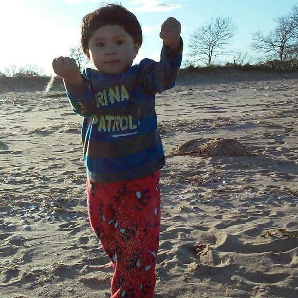 Profile Picture of Steven Flores (@stevenflores519) on Poshmark