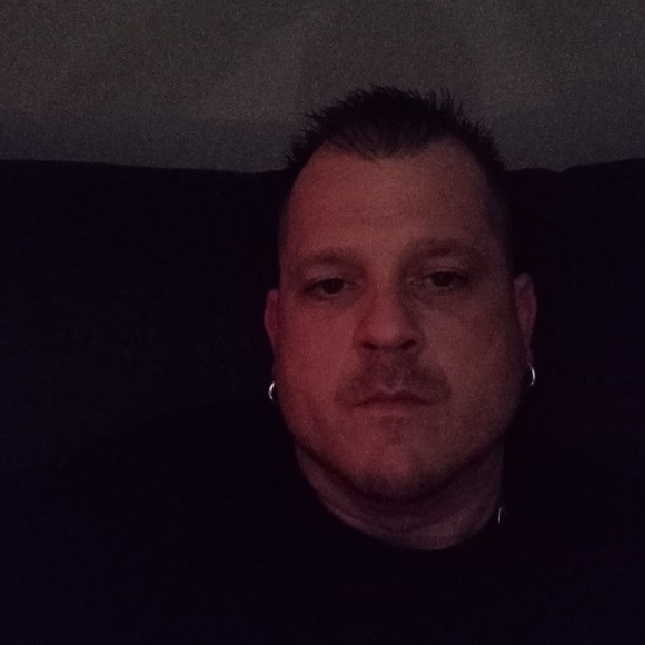 Profile Picture of Patrick Scott (@patrickscott365) on Poshmark