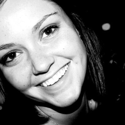 Profile Picture of Libby Steele (@libbysteele) on Twitter