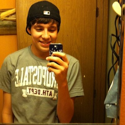 Profile Picture of Kennedy LaFloe (@kennedyl30) on Twitter