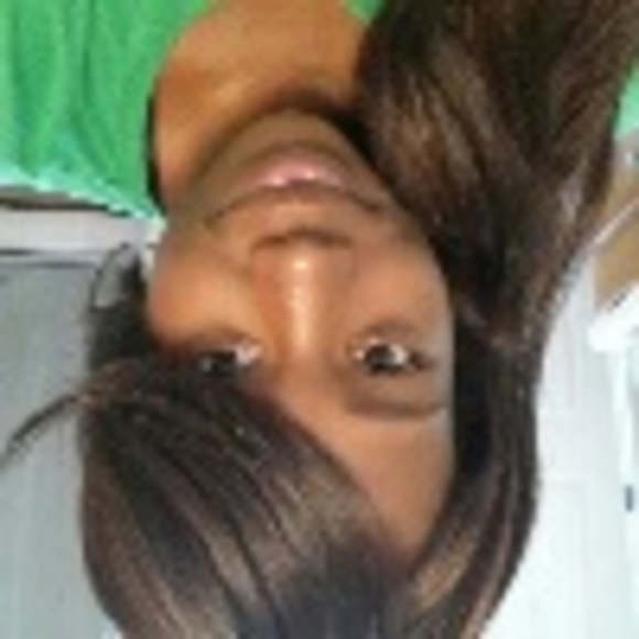 Jamila Greene - Poshmark Profile Picture of Jamila Greene (@milagreene1) on Poshmark