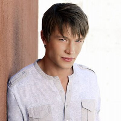 Profile Picture of Nick Roux (@@Nick_Roux) on Twitter