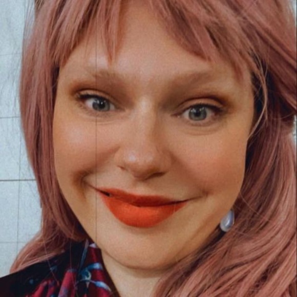 Profile Picture of Deborah Granick (@dgra123) on Poshmark